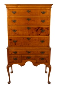 QUEEN ANN TIGER MAPLE HIGHBOY 18th Century Height 68". Width 37". Depth 20".