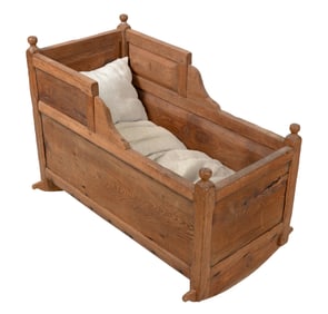 TURNED AND PANELED OAK AND PINE CRADLE Possibly Hadley, Massachusetts, Late 17th/Early 18th Century