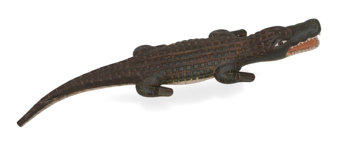 FOLK ART CARVING OF AN ALLIGATOR 20th Century Length 61".