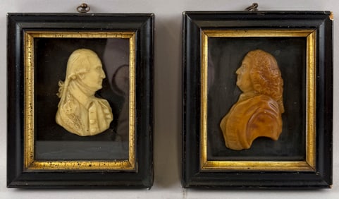 PAIR OF WAX RELIEF PORTRAITS OF GEORGE WASHINGTON AND BENJAMIN FRANKLIN England, 19th Century Framed