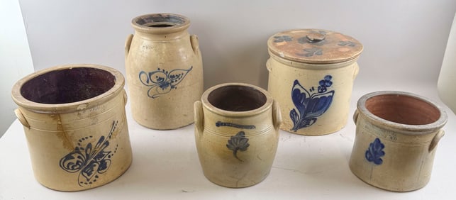 FIVE PIECES OF STONEWARE Heights from 7" to 12".