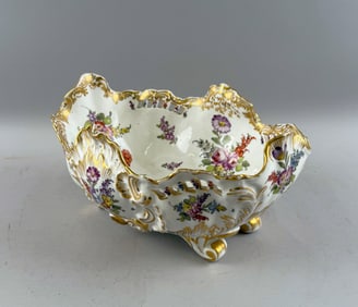 DRESDEN-STYLE PORCELAIN CENTERPIECE BOWL Late 19th Century Height 5.5". Length 10.25".