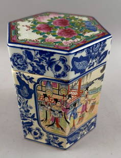 CHINESE EXPORT ROSE MEDALLION PORCELAIN HEXAGONAL TEA CADDY 20th Century Height 6".: CHINESE EXPORT ROSE MEDALLION PORCELAIN HEXAGONAL TEA CADDY20th CenturyLid with peony and peach decoration. Body with figural panels against a blue and white floral and vine ground. Six-character Qian