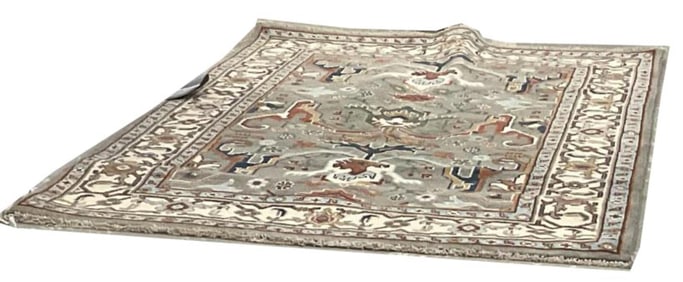 PERSIAN DESIGN RUG: 4'0" X 5'9" 21st Century