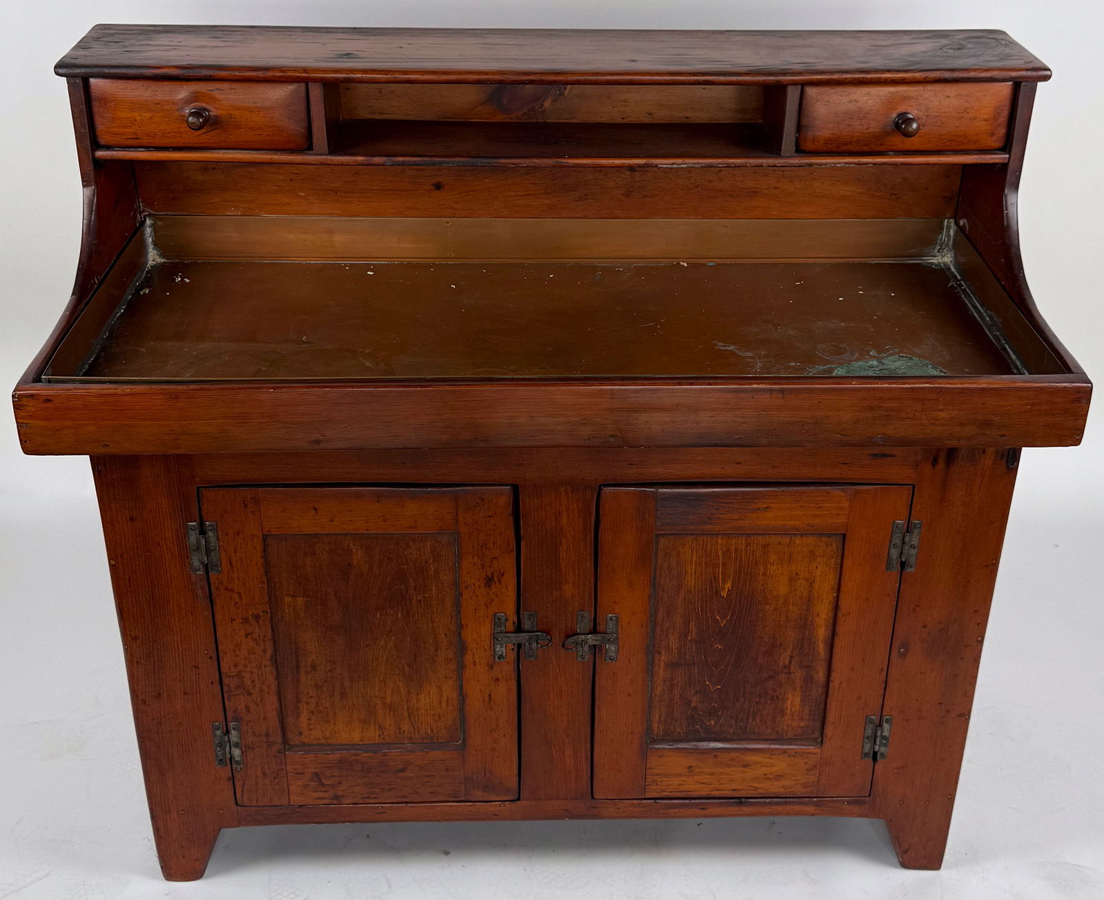PINE DRY SINK 19th Century Height 44". Width 49". Depth 29.5". (1 of 5)