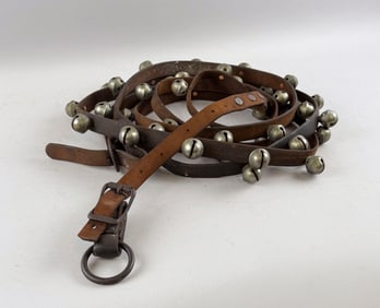 SET OF SLEIGH BELLS 19th Century Bell diameters 1".
