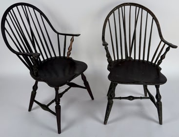 PAIR OF BRACE-BACK WINDSOR ARMCHAIRS Late 18th Century Back heights 35.5". Seat heights 18".