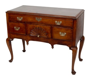 QUEEN ANNE MAHOGANY HIGHBOY BASE America, 18th Century Height 34.5". Width 45". Depth 19.5".