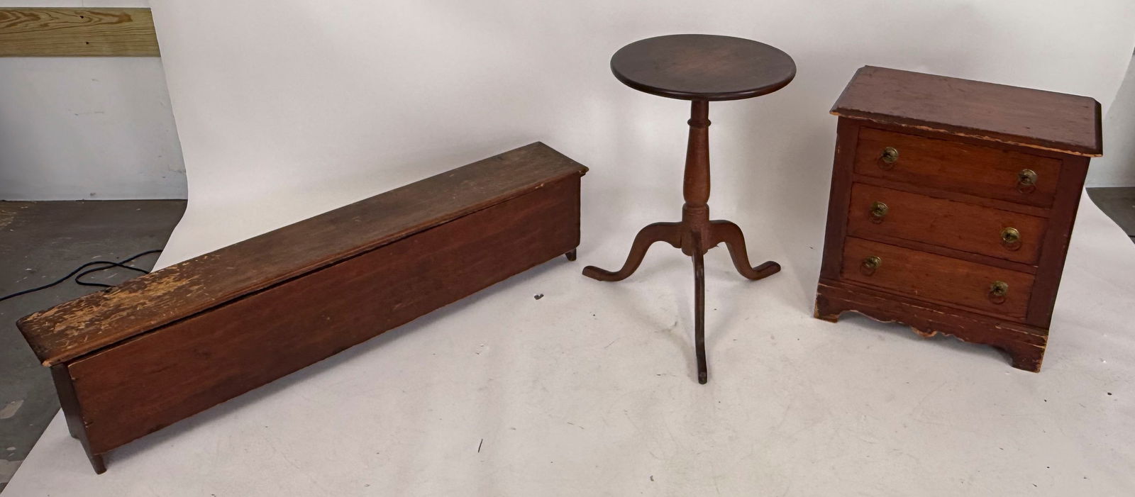 THREE PIECES OF FURNITURE 19th Century (1 of 4)