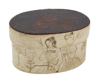 SCRIMSHAW WHALEBONE DITTY BOX 19th Century Height 2.75". Length 5.25". Width 4".