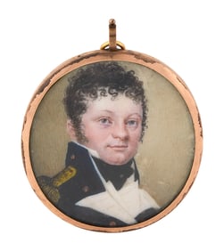 PORTRAIT MINIATURE OF A NAVAL OFFICER France, Early 19th Century Watercolor on ivory, 2.75" x