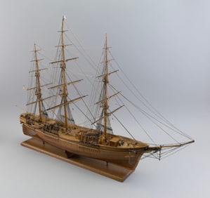 MODEL OF THE CLIPPER SHIP "FLYING CLOUD" Height approx. 25.5". Length 36.5".