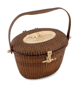 JOSE FORMOSO REYES NANTUCKET BASKET "FRIENDSHIP" PURSE WITH CHARLIE SAYLE CARVING Nantucket,