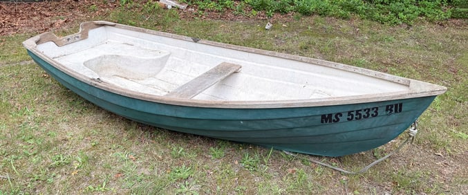FIBERGLASS DORY SKIFF Late 20th Century Length 10'3".