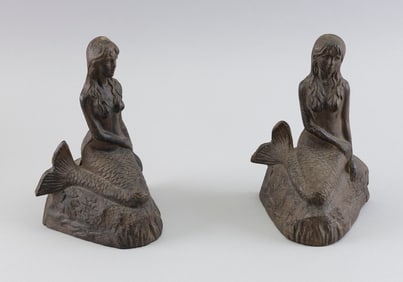 PAIR OF CAST IRON MERMAID-FORM BOOKENDS Late 19th/Early 20th Century Heights 7.5".