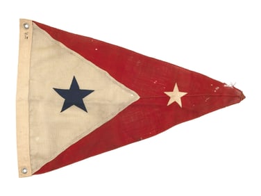 BURGEE FROM THE COLUMBIA YACHT CLUB, NEW YORK Late 19th/Early 20th Century Approx. 20" x 30".