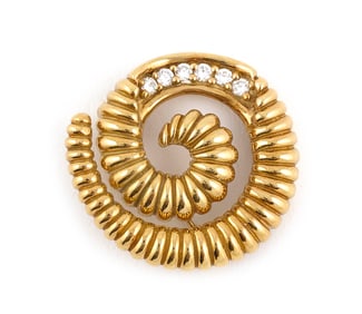 18KT YELLOW GOLD AND DIAMOND PIN Approx. 10.2 total dwt.