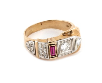 14KT WHITE AND YELLOW GOLD, DIAMOND AND RUBY RING Approx. 4.0 total dwt.