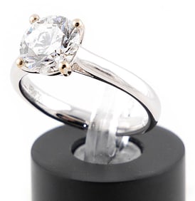 18KT WHITE GOLD AND LAB-GROWN DIAMOND RING