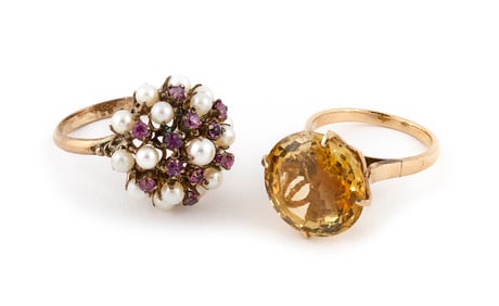 TWO YELLOW GOLD RINGS Approx. 6.9 total dwt.