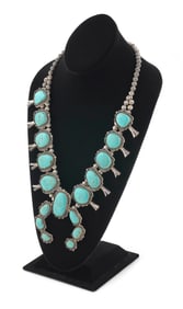 NAVAJO SILVER AND TURQUOISE SQUASH BLOSSOM NECKLACE Mid-20th Century Approx. 215 grams