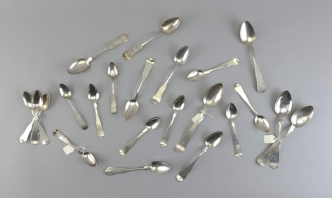 TWENTY-TWO EARLY AMERICAN COIN SILVER SPOONS 18th/19th Century Approx. 17.1 troy oz.