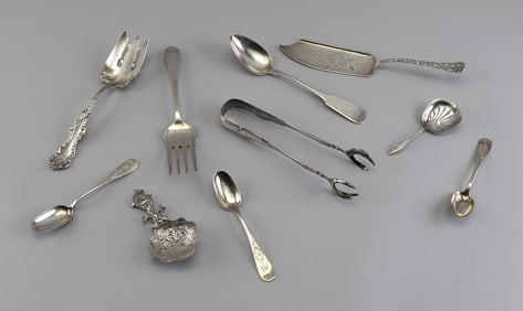 TEN PIECES OF AMERICAN STERLING AND COIN SILVER Mostly Early to Mid-20th Century Approx. 17.1 troy