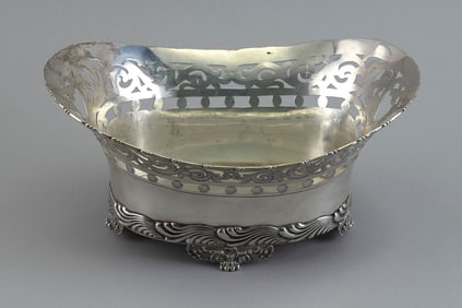 TIFFANY & CO. "WAVE EDGE" STERLING SILVER RETICULATED BOWL New York, Early 20th Century Approx. 15.0