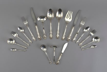 REED & BARTON "SPANISH BAROQUE" STERLING SILVER FLATWARE SET FOR TWELVE Taunton, Massachusetts, 20th