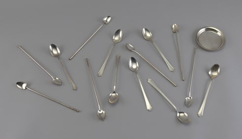 FIFTEEN PIECES OF STERLING SILVER Mid-20th Century Approx. 9.6 troy oz.