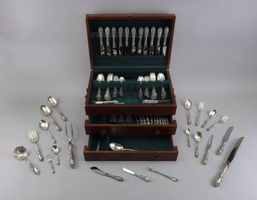 TOWLE "KING RICHARD'S" STERLING SILVER FLATWARE SET Massachusetts, Mid-20th Century Approx. 114.0
