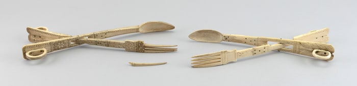 TWO PAIRS OF BONE SERVING TONGS, PROBABLY PRISONER-OF-WAR Early 19th Century Lengths 12.5" and 13".