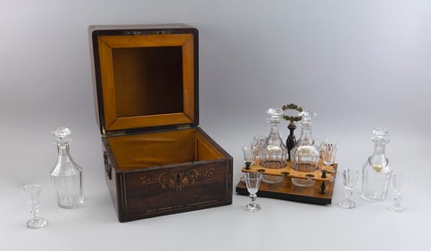 CONTINENTAL INLAID ROSEWOOD LIQUOR CHEST 19th Century Height 10". Width 11.5". Depth 11.5".