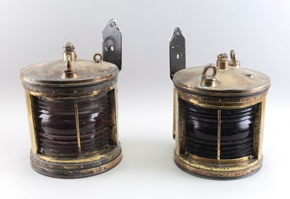PAIR OF BRASS PORT AND STARBOARD LANTERNS 19th/Early 20th Century Lamp heights 10.3". Total heights