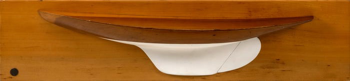 MOUNTED HALF HULL MODEL OF THE HERESHOFF-DESIGNED RACING SLOOP "KOTICK" America, 20th Century