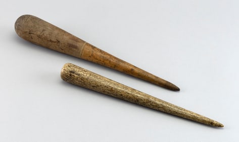 TWO TURNED FIDS 19th Century Lengths 14" and 16.75".