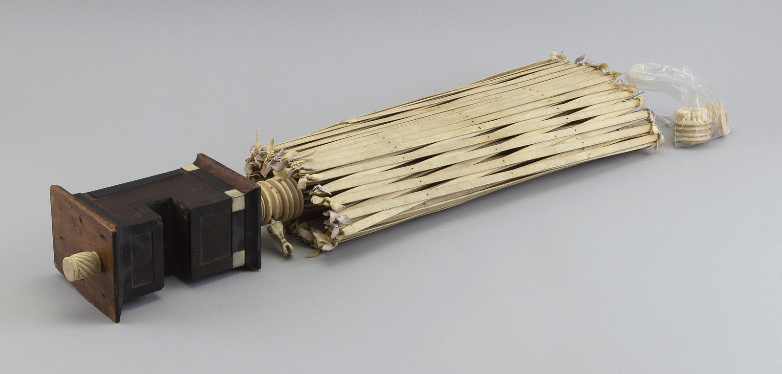 LARGE WHALEBONE AND WHALE IVORY SINGLE SWIFT 19th Century Height excluding finial approx. 28".: LARGE WHALEBONE AND WHALE IVORY SINGLE SWIFT19th CenturyUnusual boldly sized wood and bone clamp.Height excluding finial approx. 28".