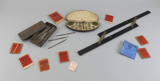 ODD LOT OF MARITIME ITEMS 19th/Early 20th Century Lengths to 18.25".