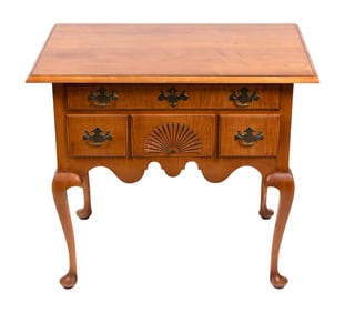ELDRED WHEELER MAPLE LOWBOY Massachusetts, 20th Century Height 30.5". Width 33". Depth 21".