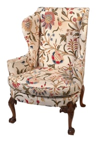WING CHAIR WITH CREWEL UPHOLSTERY 20th Century Back height 45". Seat height 21".