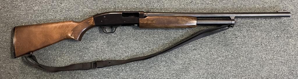 * MOSSBERG MODEL 500 SLIDE-ACTION SHOTGUN 20th Century Length of barrel 24". Total length 44".: * MOSSBERG MODEL 500 SLIDE-ACTION SHOTGUN 20th Century 12-ga., Serial #H752325. This lot will be delivered only to holders of a Federal Firearms Dealer's License. Please be aware of license requiremen