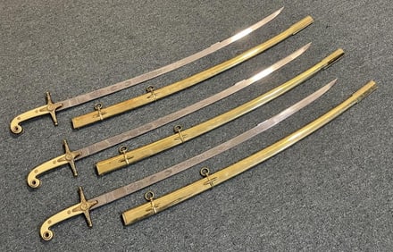 THREE REPRODUCTION ENGLISH GENERAL OFFICER'S MAMELUKE SWORDS Mid-20th Century Lengths 39".