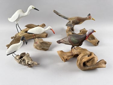 FIVE LEON WHITTON MINIATURE BIRD CARVINGS New Hampshire, 20th Century Heights from 5" to 9".