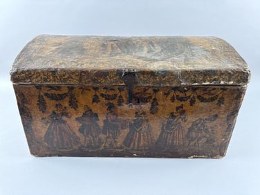 DECOUPAGED DOME-TOP TRUNK Early 20th Century Height 10.5". Width 18.5". Depth 13.25".