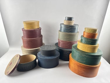NINETEEN PAINTED BOXES Late 20th Century Heights from 1.5" to 6".
