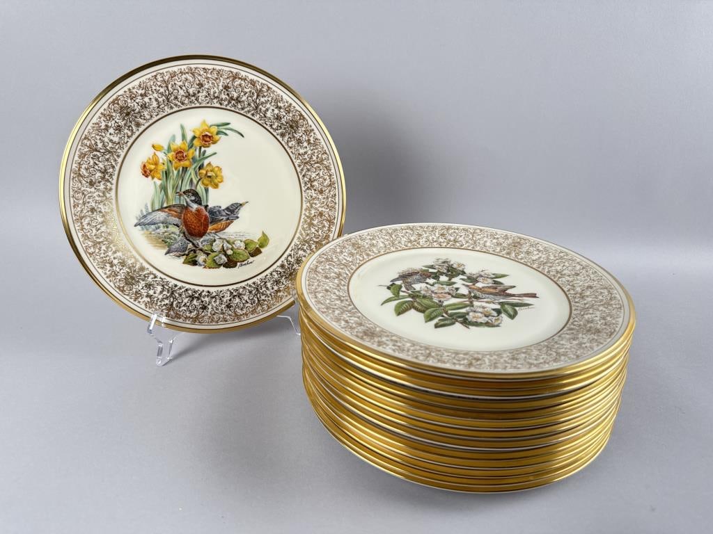 SET OF 14 LENOX "BOEHM BIRDS" PLATES Dated 1972 Diameters 10.675".: SET OF 14 LENOX "BOEHM BIRDS" PLATESDated 1972Marked on base "An Annual Limited Edition of Boehm Birds Adapted From Original Works of Art by Edward Marshall Boehm".Diameters 10.675".