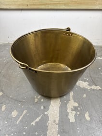 SPUN BRASS BUCKET 19th Century Height 15". Diameter 21.5".