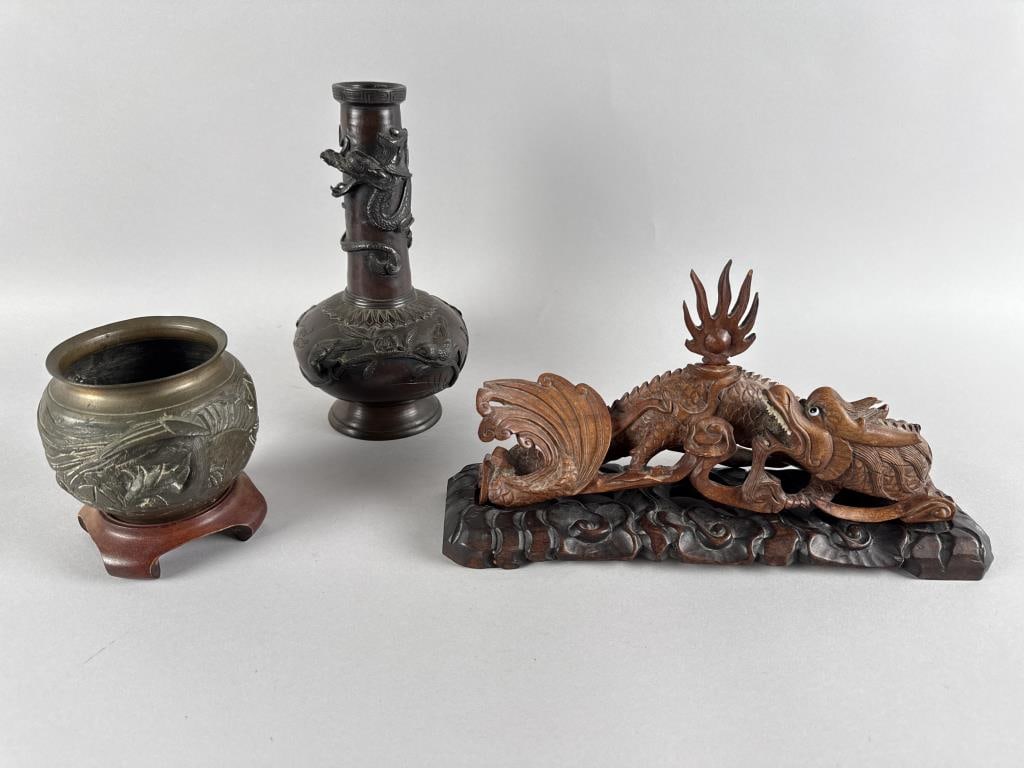 THREE DECORATIVE ASIAN ITEMS Late 19th/Early 20th Century (1 of 5)
