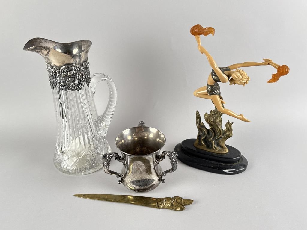 FOUR DECORATIVE ACCESSORIES 19th/20th Century Cup approx. 11.4 troy oz. (1 of 3)