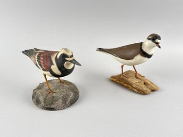TWO SHOREBIRD CARVINGS Orleans Massachusetts, 20th Century Heights 5".